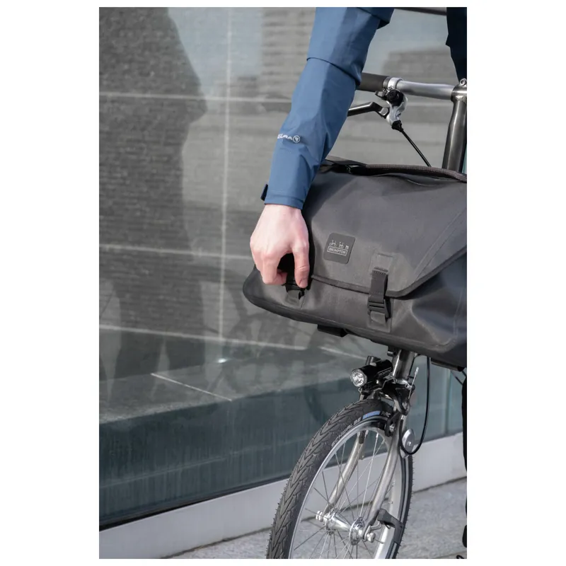 Brompton Metro Waterproof Bag Large Black-5